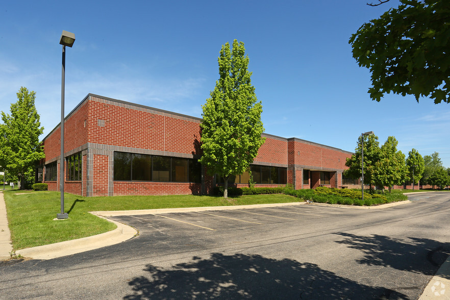 1905 S Haggerty Rd, Canton, MI for sale - Primary Photo - Image 1 of 1