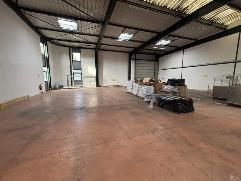 Industrial in Villepinte to rent Building Photo- Image 1 of 34