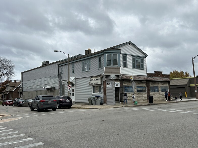 3000 S 13th St, Milwaukee, WI for sale - Building Photo - Image 1 of 7