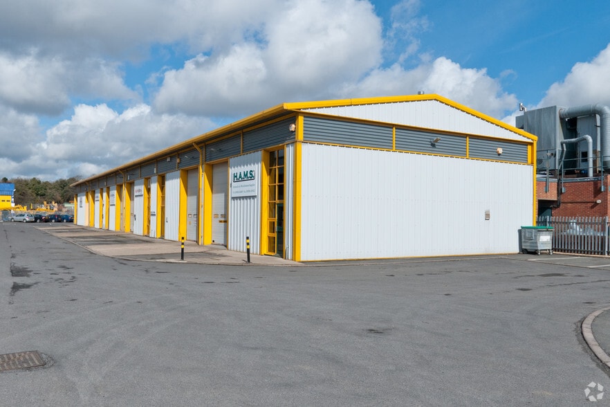 Unit B Welland Court, Riverside Industrial Estate, Market Harborough to rent - Building Photo - Image 2 of 4
