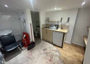 1-3 Dalgety Av, Edinburgh to rent Interior Photo- Image 2 of 2