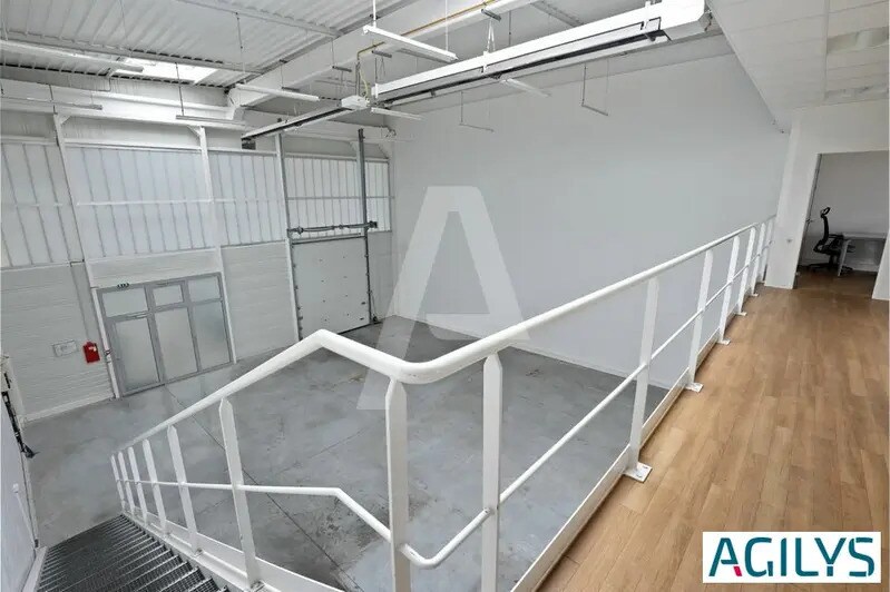 8-10 Rue Salvador Allende, Palaiseau to rent - Interior Photo - Image 3 of 8