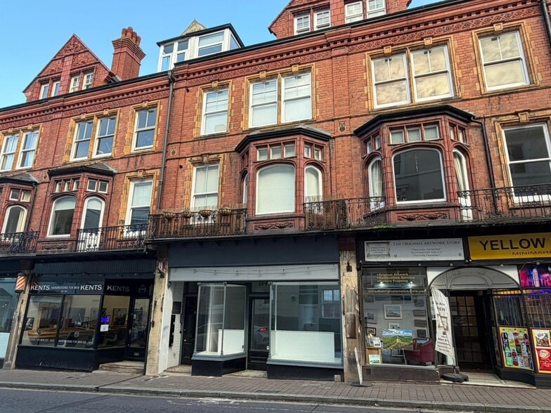 6-8 Graham Rd, Malvern to rent - Building Photo - Image 1 of 1