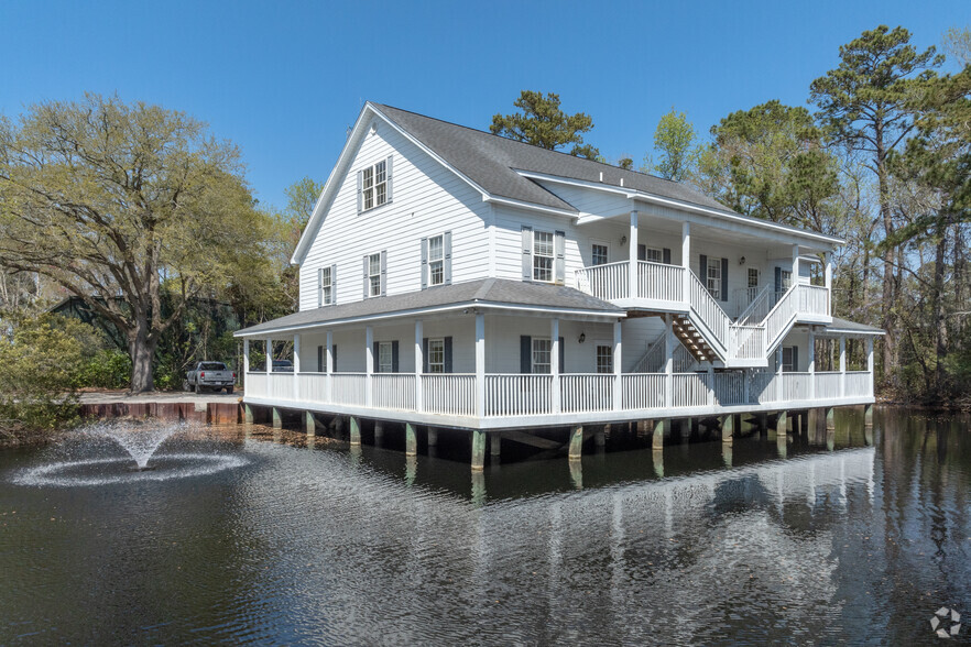 870 Inlet Square Dr, Murrells Inlet, SC for rent - Building Photo - Image 1 of 24