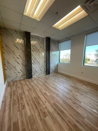 More details for 7075 Kingspointe Pky, Orlando, FL - Industrial for Sale