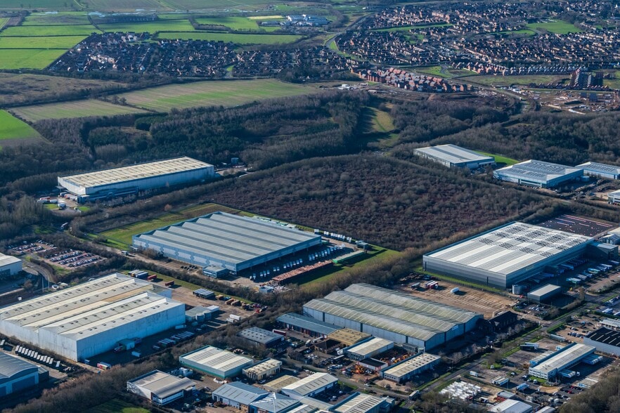 Gowerton Rd, Northampton to rent - Building Photo - Image 2 of 4