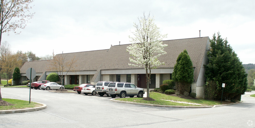 4621-4631 West Chester Pike, Newtown Square, PA for sale - Primary Photo - Image 1 of 1