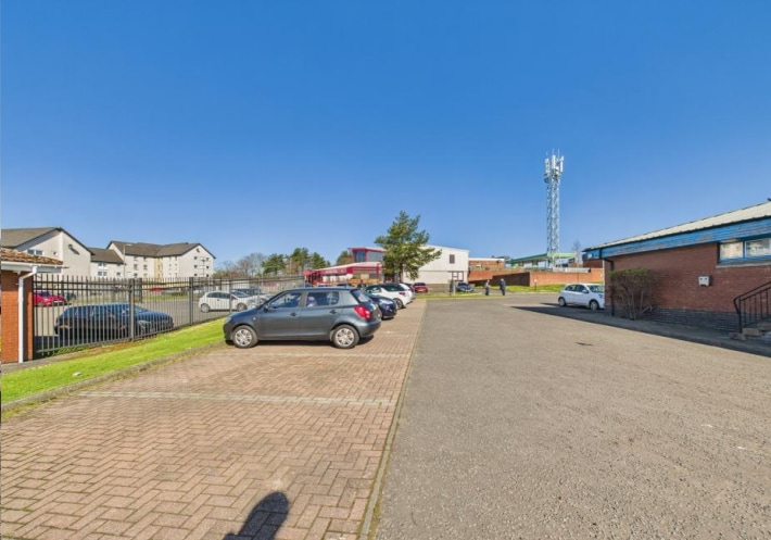 Carmondean Centre S, Livingston to rent - Building Photo - Image 2 of 3