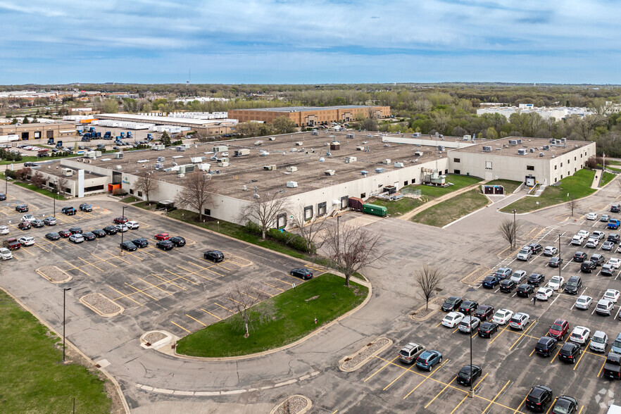 8840-8880 Evergreen Blvd NW, Coon Rapids, MN for rent - Aerial - Image 2 of 8