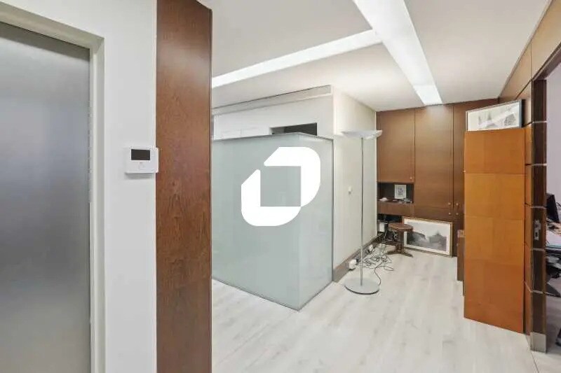 Office in Levallois-Perret to rent - Interior Photo - Image 3 of 16