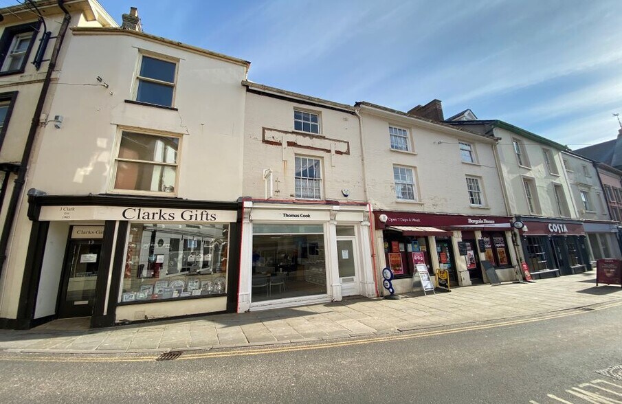 12 High St, Brecon for sale - Building Photo - Image 1 of 1