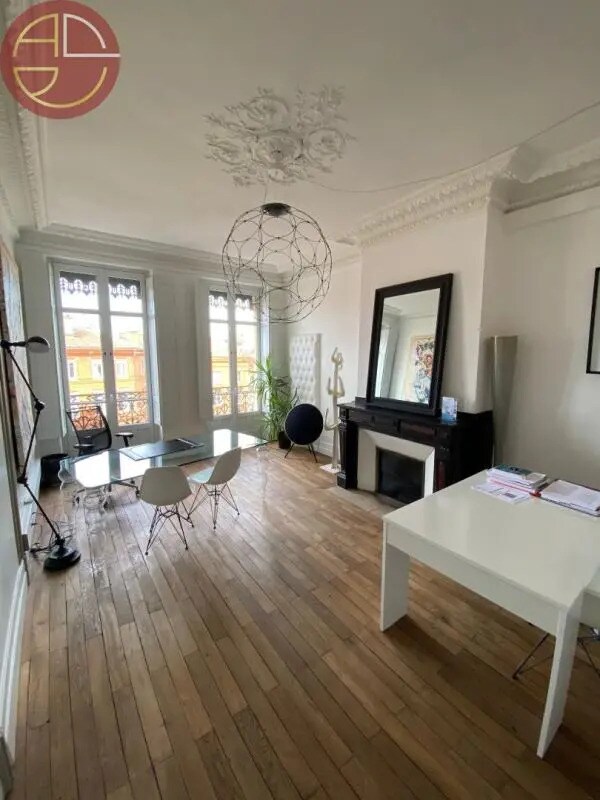 Office in Toulouse to rent Building Photo- Image 1 of 10
