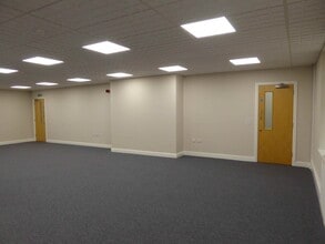 Eastern Way, Cannock to rent Interior Photo- Image 2 of 5