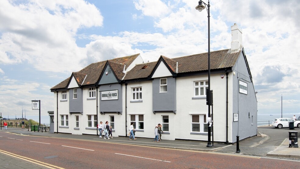 East St, Tynemouth to rent - Primary Photo - Image 1 of 3