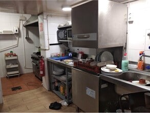 Retail in Barcelona, Barcelona to rent Interior Photo- Image 1 of 1