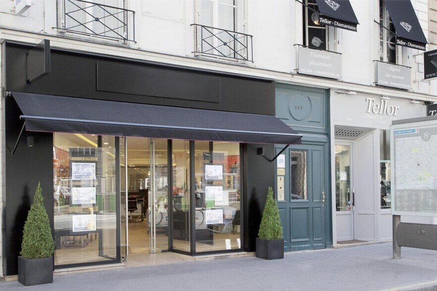 Retail in Paris to rent - Building Photo - Image 1 of 7