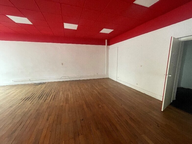 Office in Lyon to rent - Interior Photo - Image 3 of 3