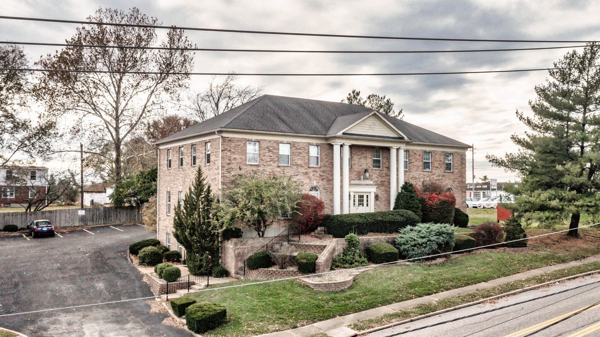 116 Cliff Cave Rd, Saint Louis, MO to rent Building Photo- Image 1 of 16