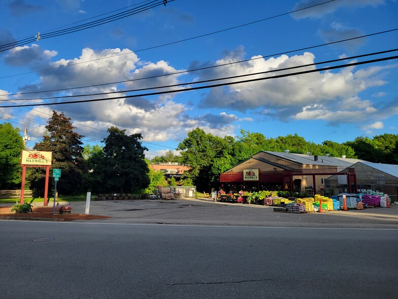 24 Maple Rd, Chelmsford, MA for sale - Building Photo - Image 2 of 7