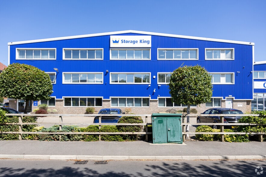 Enterprise Way, Edenbridge to rent - Building Photo - Image 3 of 3