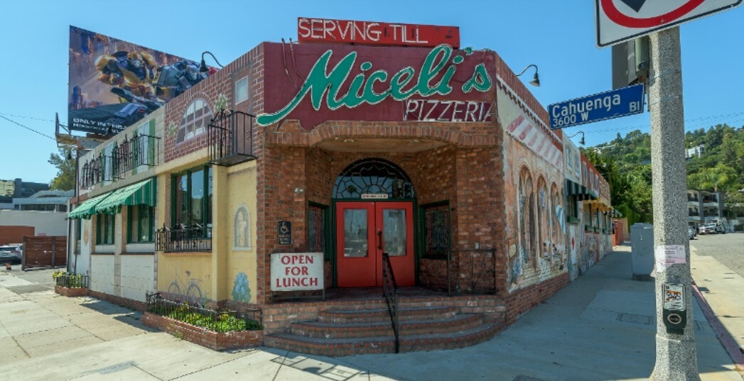 3655 Cahuenga Blvd W, Los Angeles, CA to rent Primary Photo- Image 1 of 7