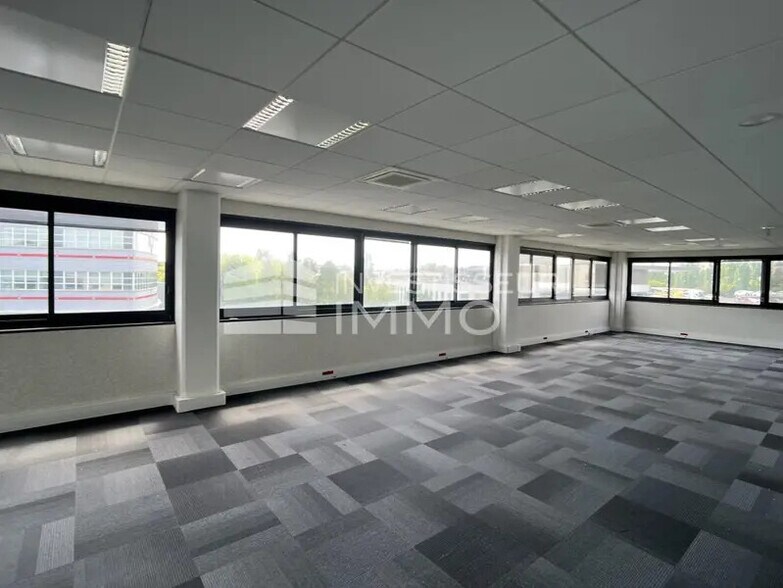 Office in Rungis to rent - Interior Photo - Image 2 of 4