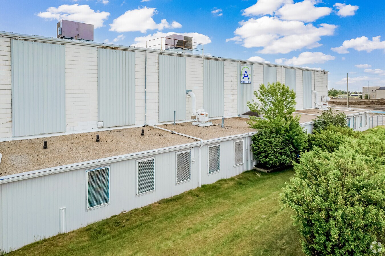 4530 Quesnay Wood Dr SW, Calgary T3E 7J3 UK