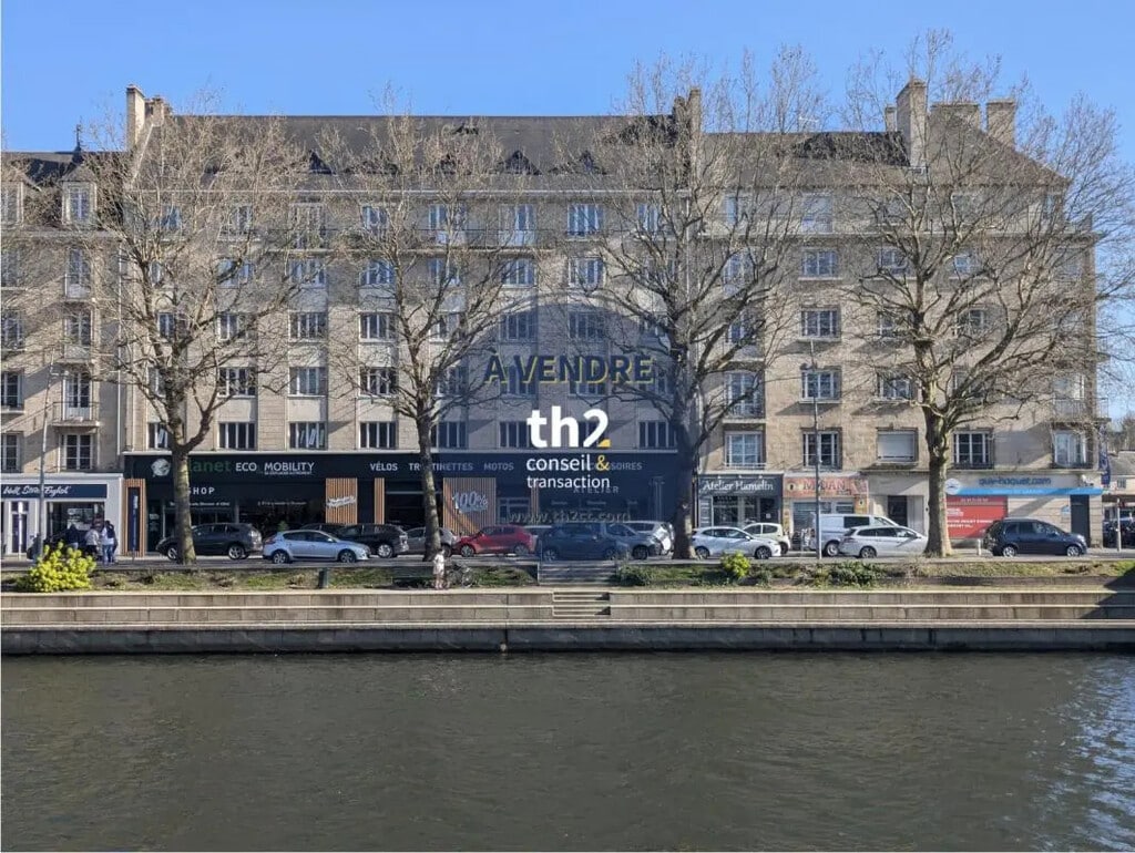 Vente Bureaux 150 m² à 300 m² - Photo 1