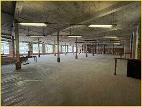 Tanyard Rd, Huddersfield to rent Interior Photo- Image 2 of 3