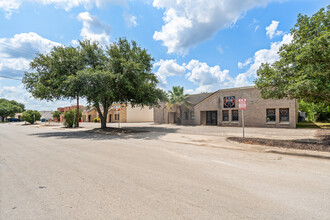 7819 Fortune Dr, San Antonio, TX for sale Primary Photo- Image 1 of 15