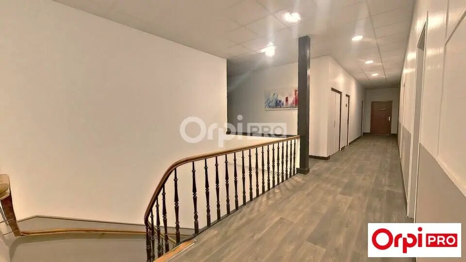 Office in Roubaix to rent Interior Photo- Image 1 of 13