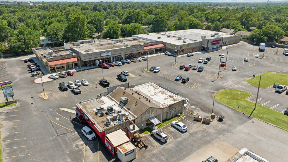 701-725 W Washington St, Broken Arrow, OK for sale - Aerial - Image 1 of 10