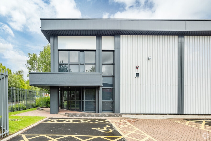 Marshall Stevens Way, Manchester to rent - Building Photo - Image 2 of 10