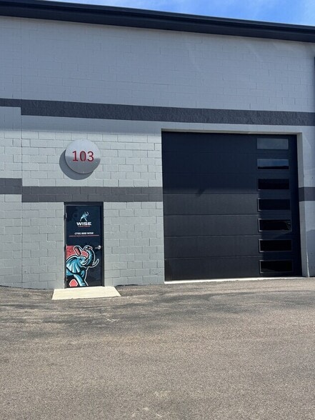 Condos B103 & B118 portfolio of 2 properties for sale on LoopNet.co.uk - Building Photo - Image 3 of 10