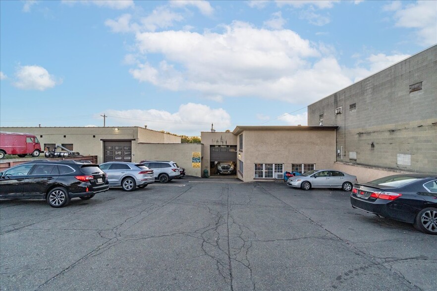 368 Central Ave, Albany, NY for sale - Building Photo - Image 1 of 45