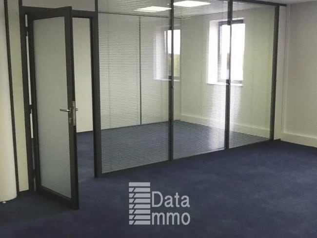 Location Bureaux 96 m²