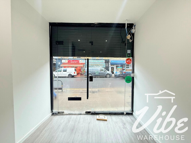 78 Stroud Green Rd, London to rent - Building Photo - Image 2 of 7