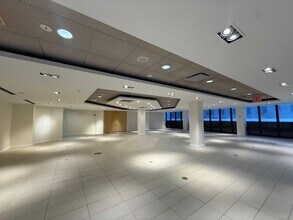 866 Second Ave, New York, NY to rent Interior Photo- Image 1 of 7