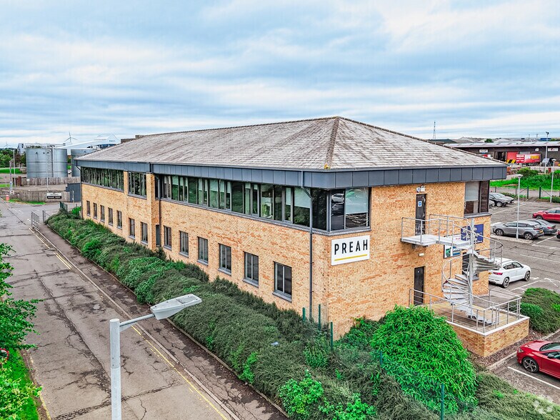 Greenside St, Newhouse to rent - Primary Photo - Image 1 of 22