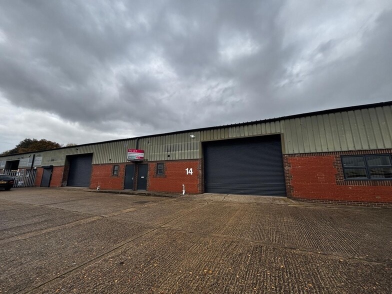 14-18 Page Rd, Norwich to rent - Building Photo - Image 3 of 6