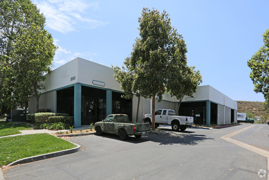 3041 Industry St, Oceanside, CA for rent - Building Photo - Image 1 of 4