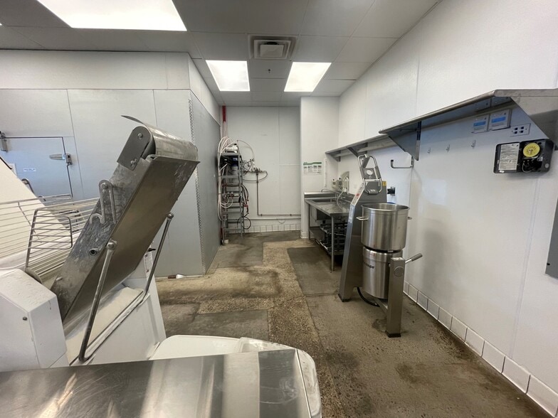 S McClintock Dr, Tempe, AZ to rent - Building Photo - Image 2 of 4