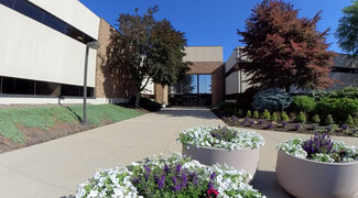 More details for 480 W Dussel Dr, Maumee, OH - Office for Rent