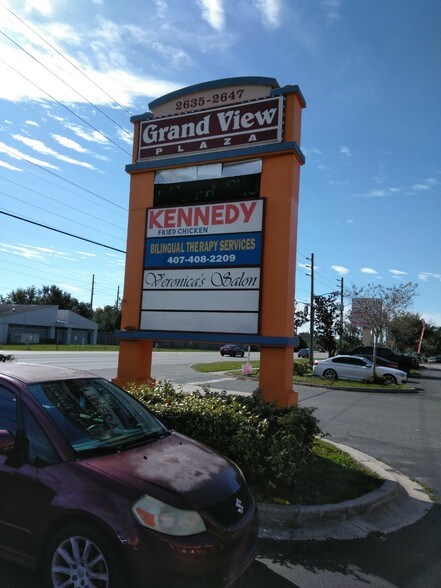 2635-2647 Boggy Creek Rd, Kissimmee, FL for rent - Building Photo - Image 2 of 4