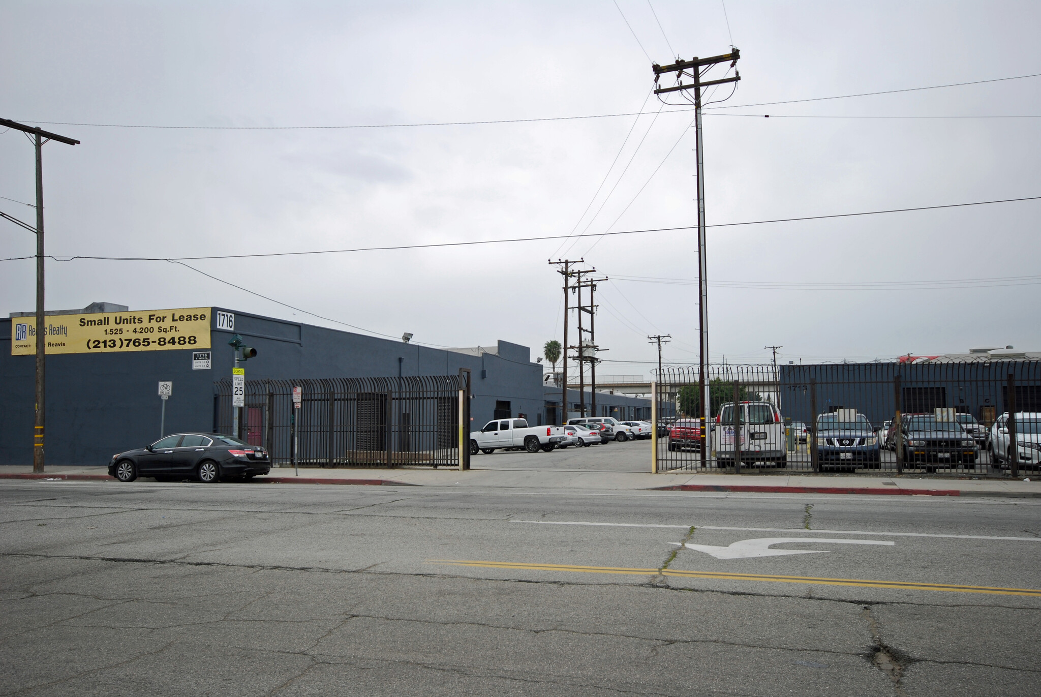 1711-1723 E 58th Pl, Los Angeles, CA for rent Building Photo- Image 1 of 14