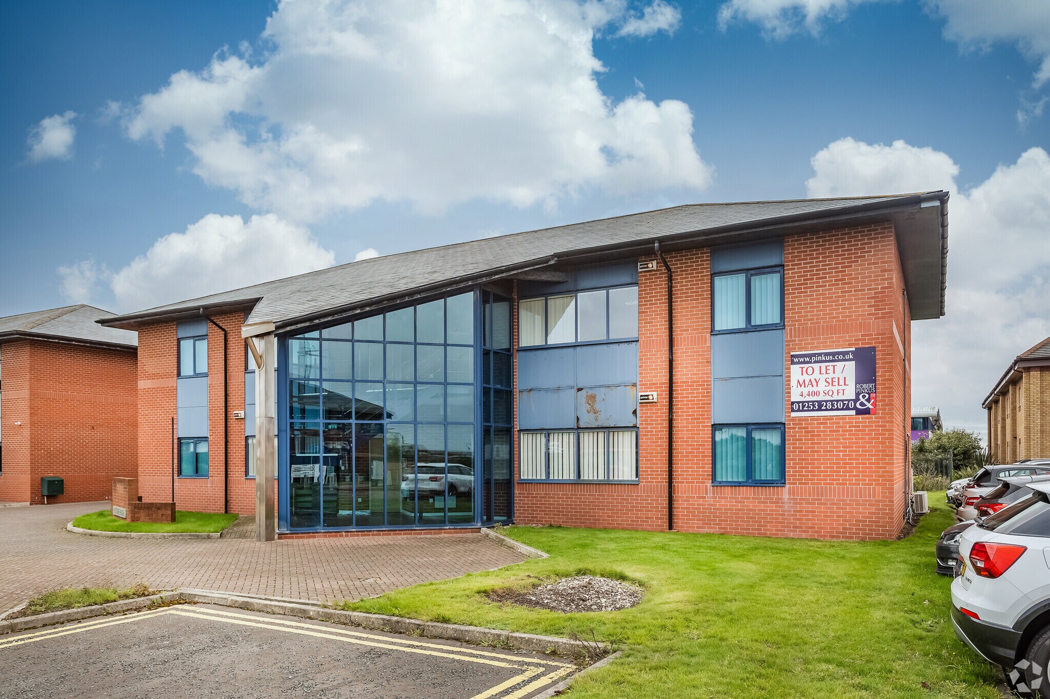 2 Avroe Crescent, Blackpool for sale Primary Photo- Image 1 of 1