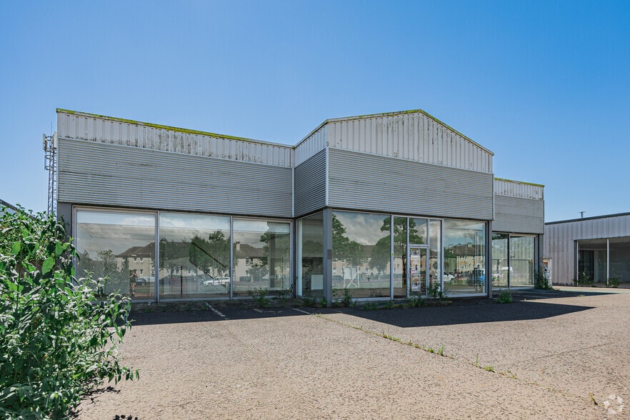 Kingsway E, Dundee to rent - Building Photo - Image 2 of 9