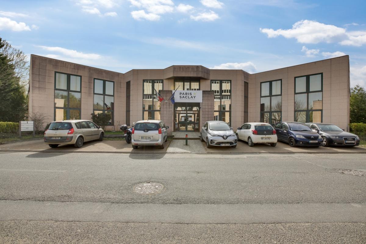 Office in Orsay to rent Building Photo- Image 1 of 16