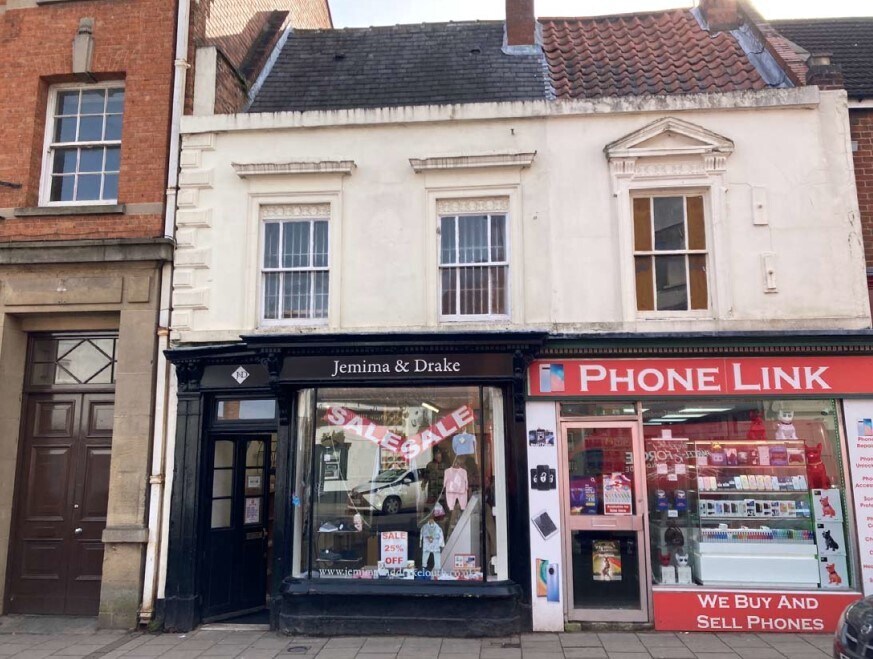 62 Eastgate, Louth to rent Primary Photo- Image 1 of 5