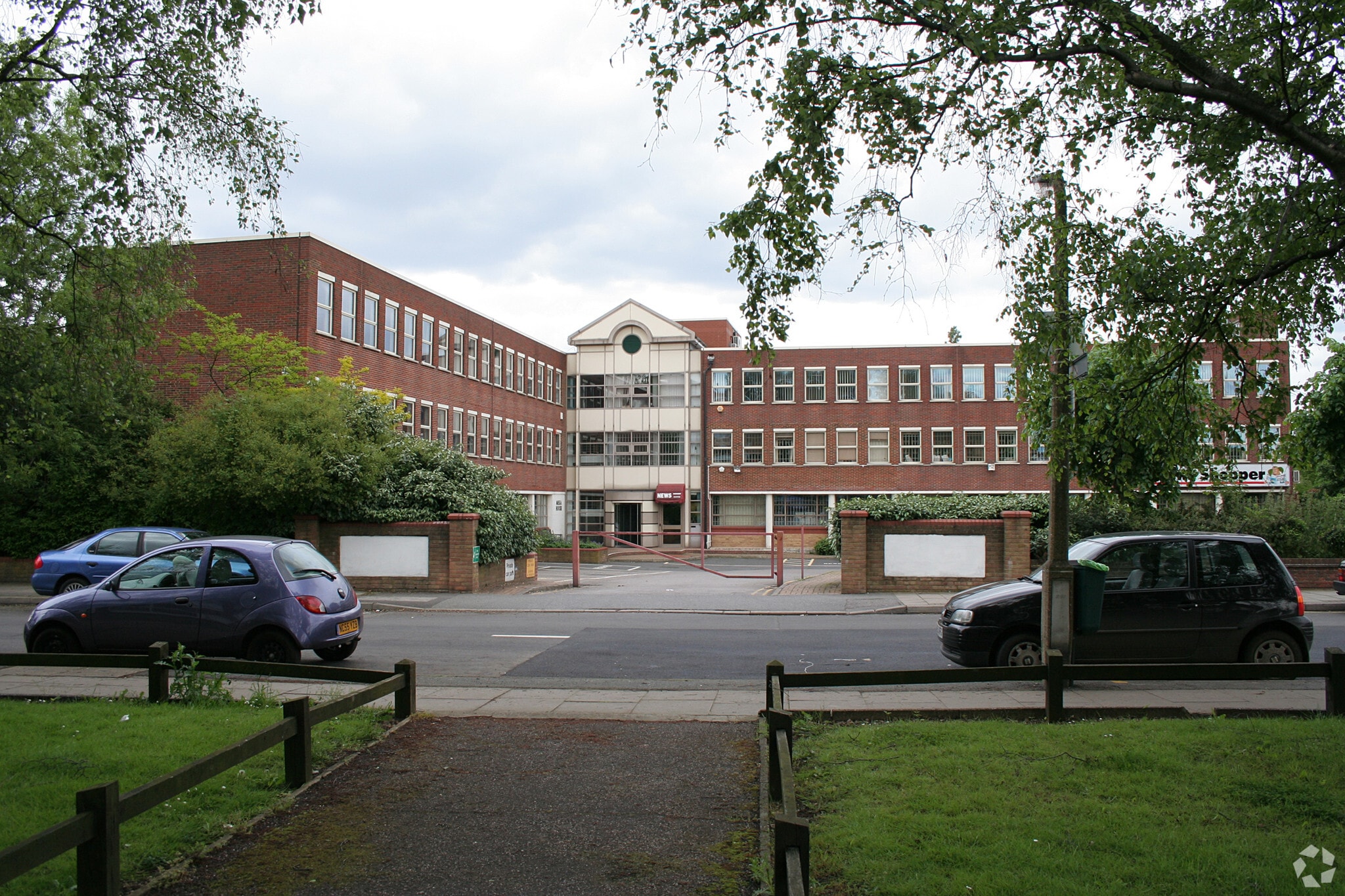 Crest View Dr, Orpington to rent Primary Photo- Image 1 of 2